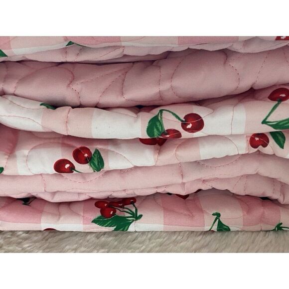 3 Piece Set BETSEY JOHNSON Reversible QUEEN Quilt Valentines HEARTS Cherries NEW - Picture 13 of 16